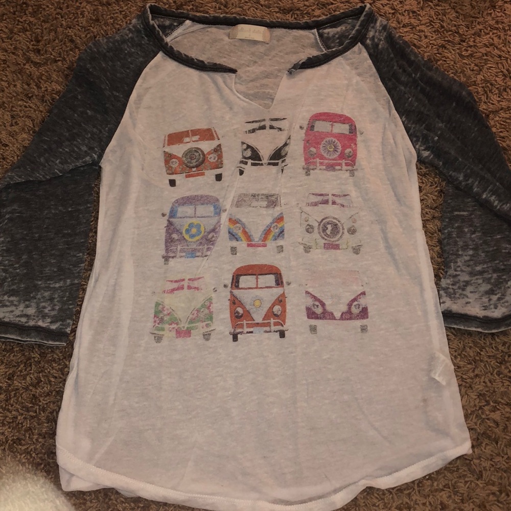 Light, sheer 3 quarters tee with VW busses